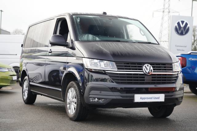 Volkswagen Transporter 2.0 T28 TDI 110 Van Highline SWB Panel Van Diesel Deep Black