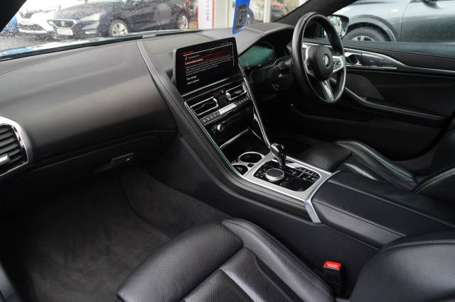 0 BMW 8 Series 3.0 840i M Sport