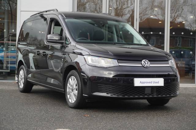 Volkswagen Caddy Maxi 1.5 TSI DSG Life MPV Petrol Deep Black