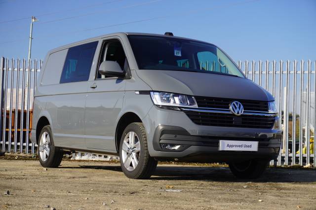 Volkswagen Transporter 2.0 T32 TDI 150 Kombi Van DSG Highline SWB Combi Van Diesel Pure Grey