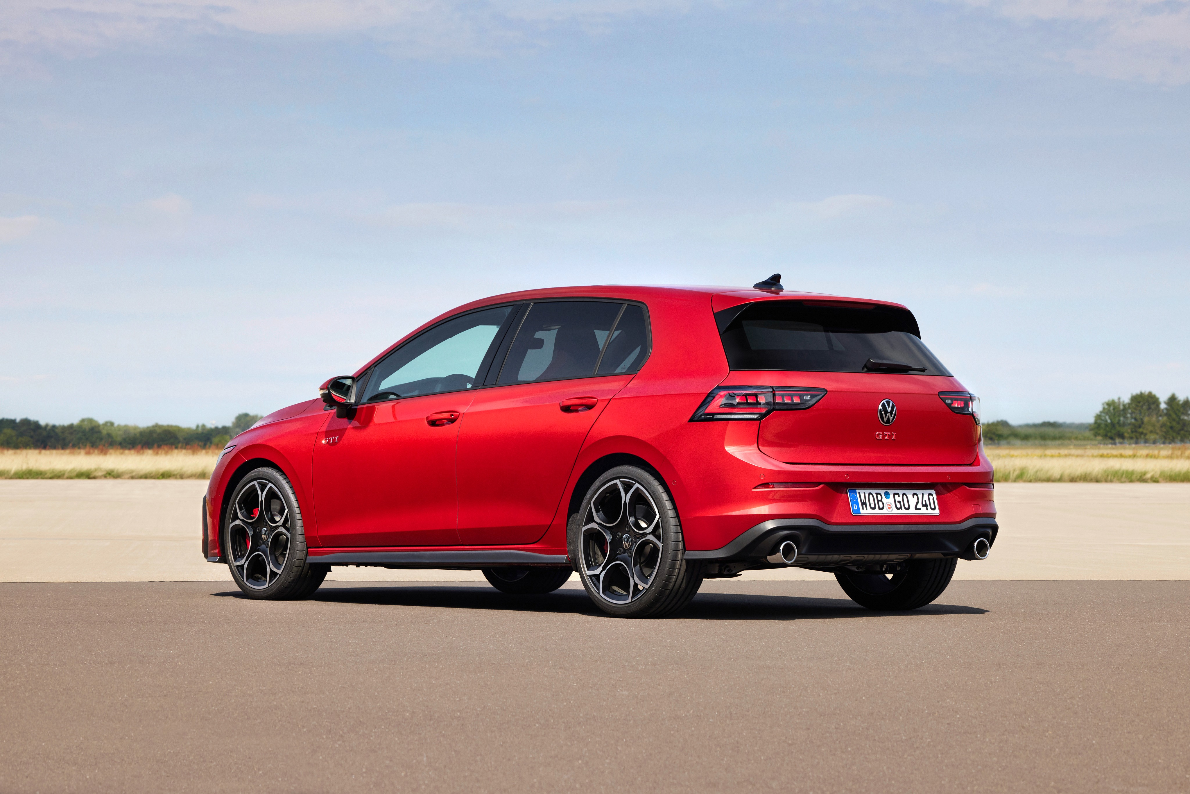 New Volkswagen Golf GTI, GTE and Style eHybrid available from UK Retailers